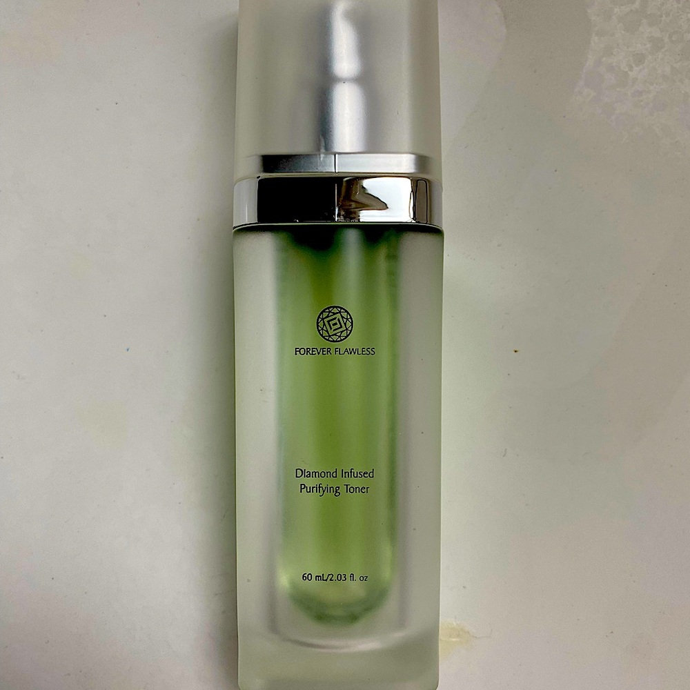 Forever Flawless White Diamond Infused Toner